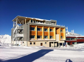 Venet Gipfelhütte, Zams, Österreich